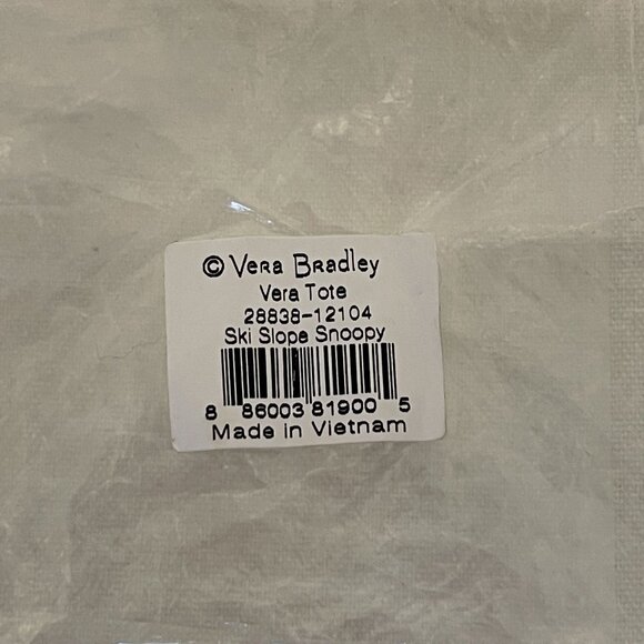 NWT Vera Bradley Ski Slope Snoopy Quilted Tote Bag Inner Pockets Festive Pom-Pom - Picture 8 of 8